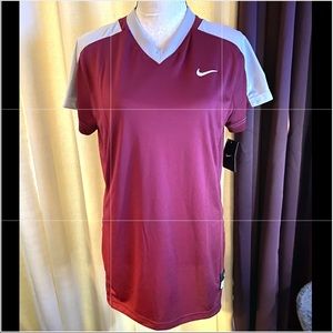 Women’s NIKE Sports top 🌶🌶